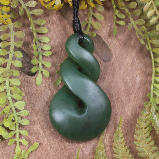 Twist carved from Kawakawa Pounamu - NZ Greenstone