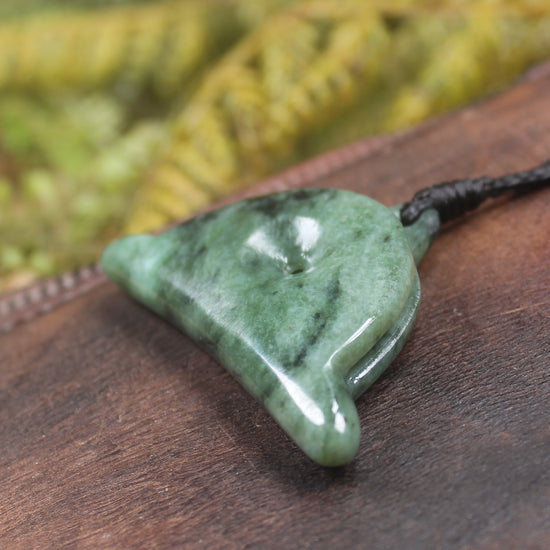 NZ Greenstone Shepards Dog Whistle Hapopo Pounamu