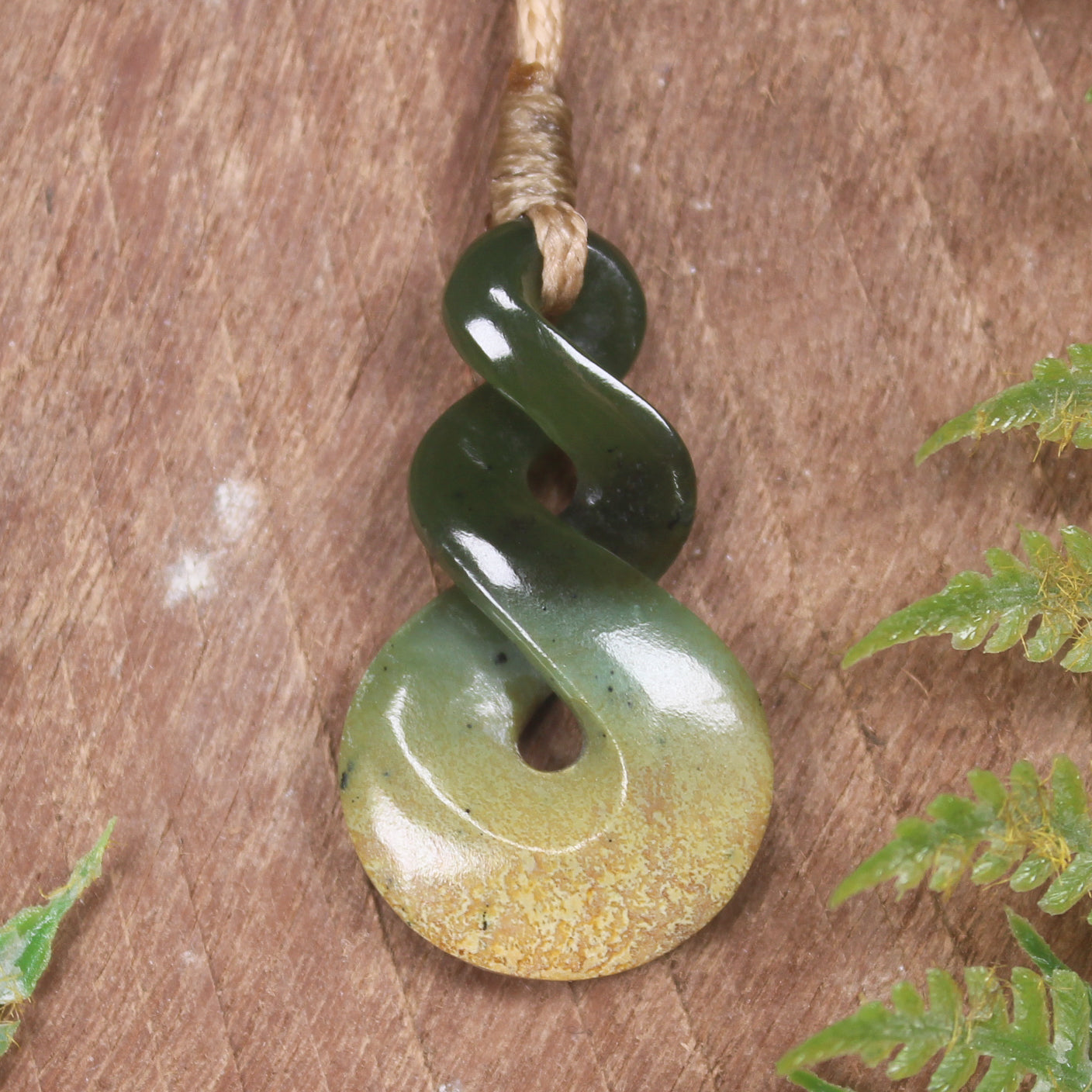 Twist or Pikorua carved from Flower Jade Pounamu - NZ Greenstone