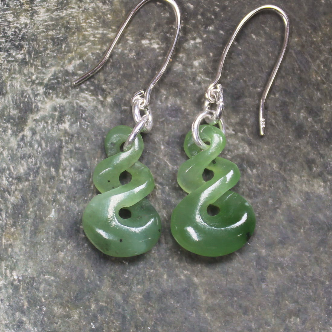 Hapopo Pounamu Twist earrings - NZ Greenstone