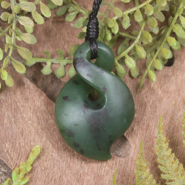 Twist or Pikorua carved from Hapopo Pounamu - NZ Greenstone