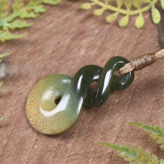 Twist or Pikorua carved from Flower Jade Pounamu - NZ Greenstone
