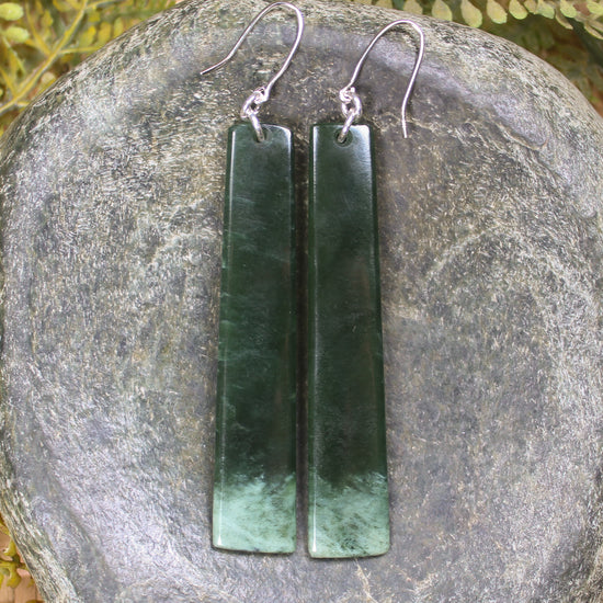 Roimata or Teardrop earrings carved from Kawakawa Pounamu - NZ Greenstone