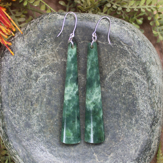 Roimata or Teardrop earrings carved from Kawakawa Pounamu - NZ Greenstone