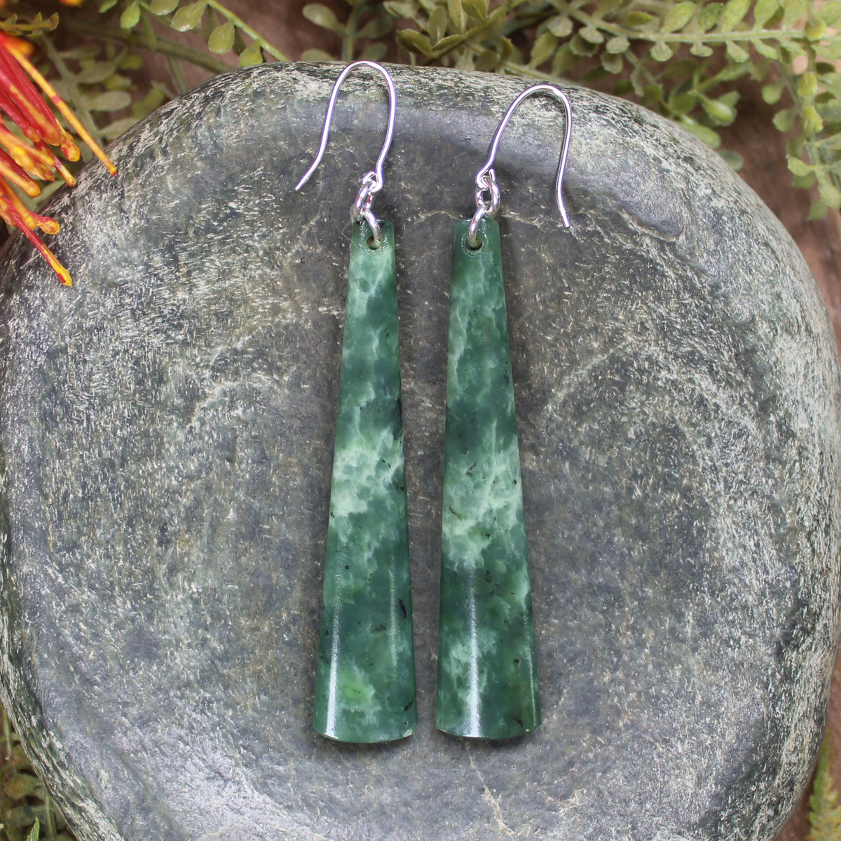Roimata or Teardrop earrings carved from Kawakawa Pounamu - NZ Greenstone