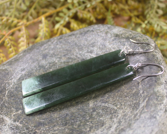 Roimata or Teardrop earrings carved from Kawakawa Pounamu - NZ Greenstone