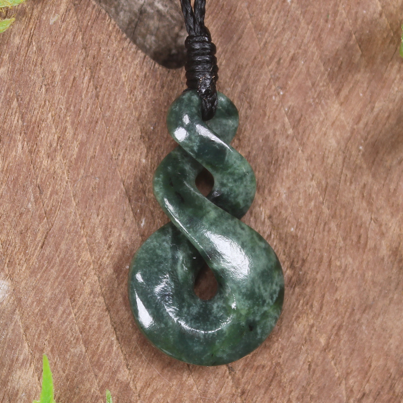 Twist carved from Kawakawa Pounamu - NZ Greenstone