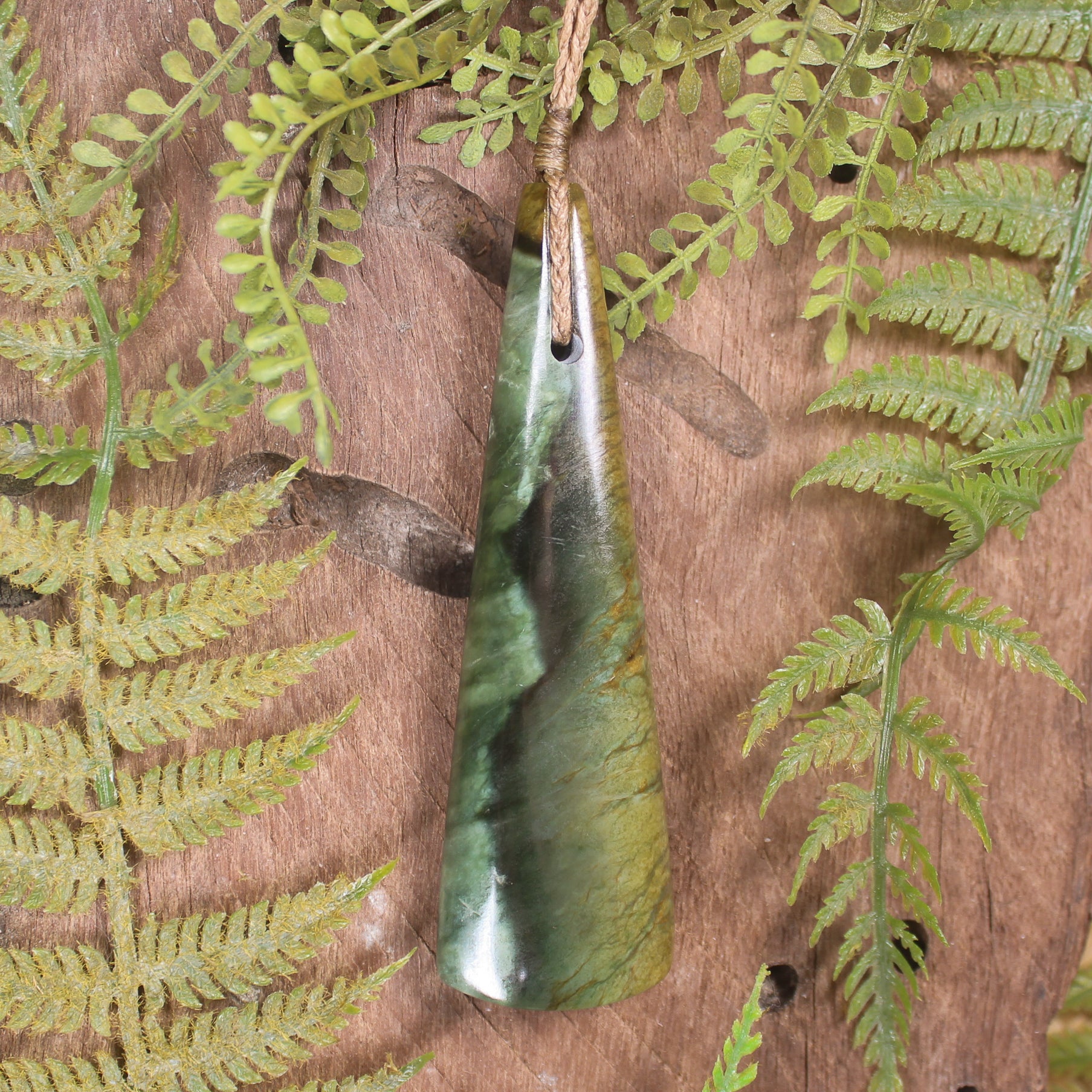 Flower Jade Pounamu Toki