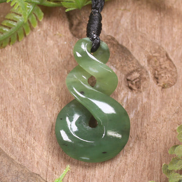 Twist or Pikorua carved from Hapopo Pounamu - NZ Greenstone