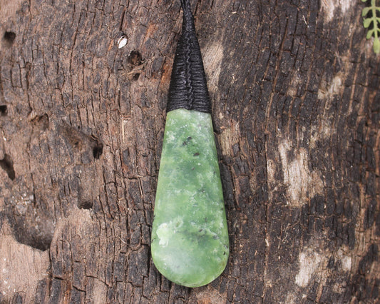 Roimata Teardrop carved from Hapopo Pounamu - NZ Greenstone