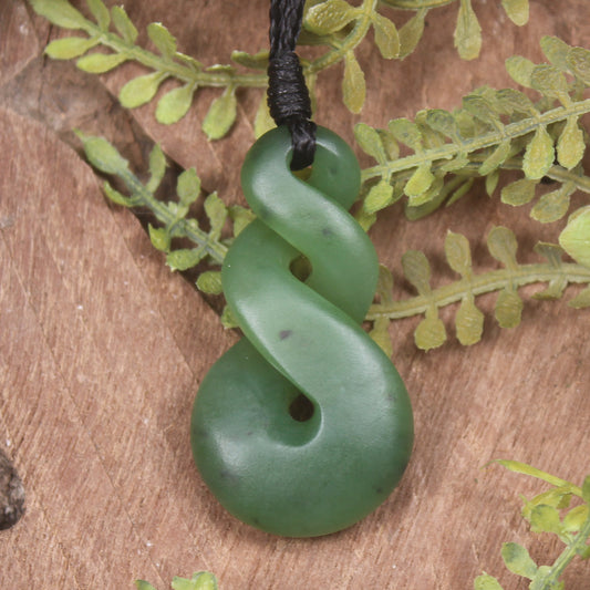 Twist or Pikorua carved from Hapopo Pounamu - NZ Greenstone