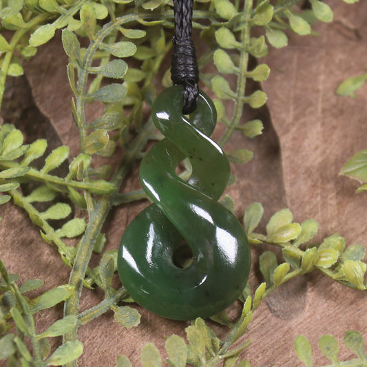 Twist carved from Kawakawa Pounamu - NZ Greenstone