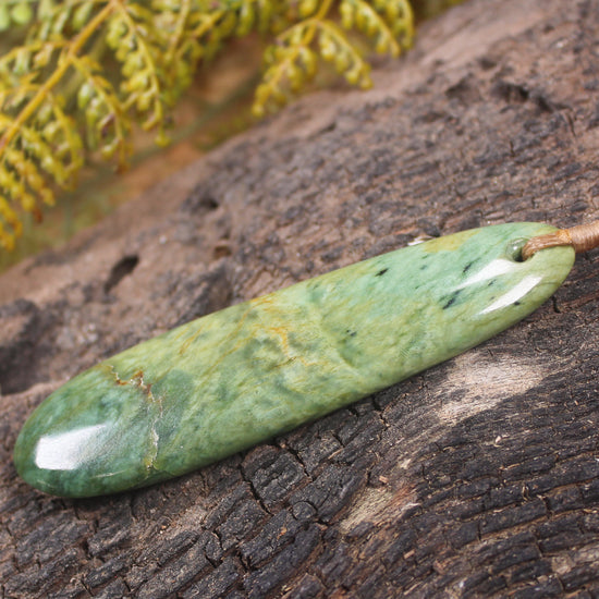Flower Jade Pounamu - NZ Greenstone
