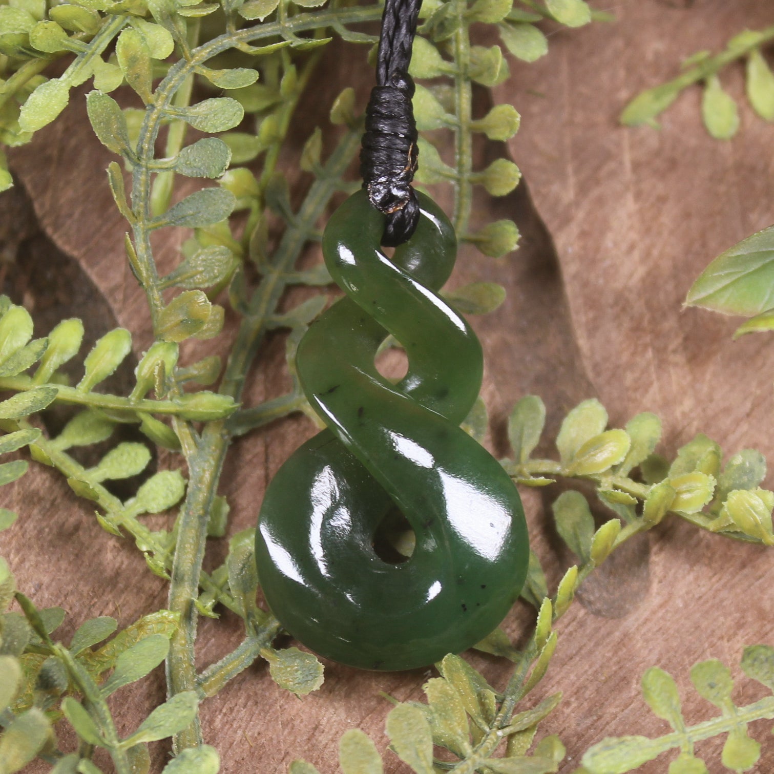 Twist carved from Kawakawa Pounamu - NZ Greenstone