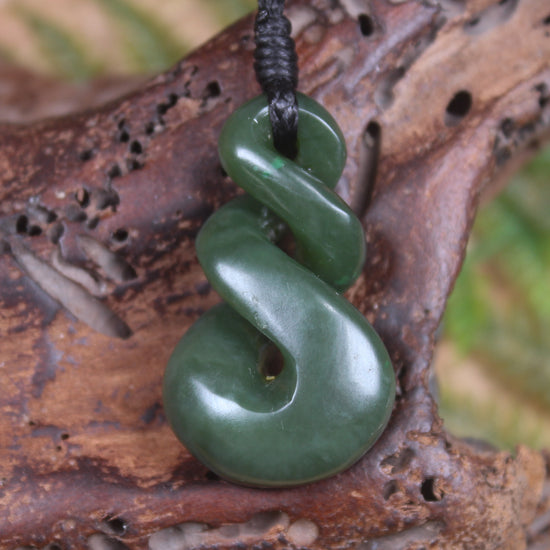 Twist carved from Kawakawa Pounamu - NZ Greenstone
