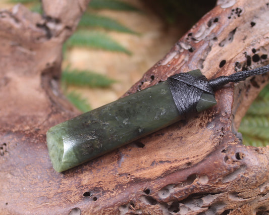 Rimu Pounamu Toki
