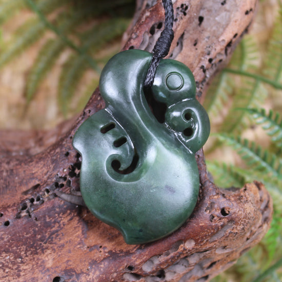 Manaia carved from Kawakawa Pounamu - NZ Greenstone