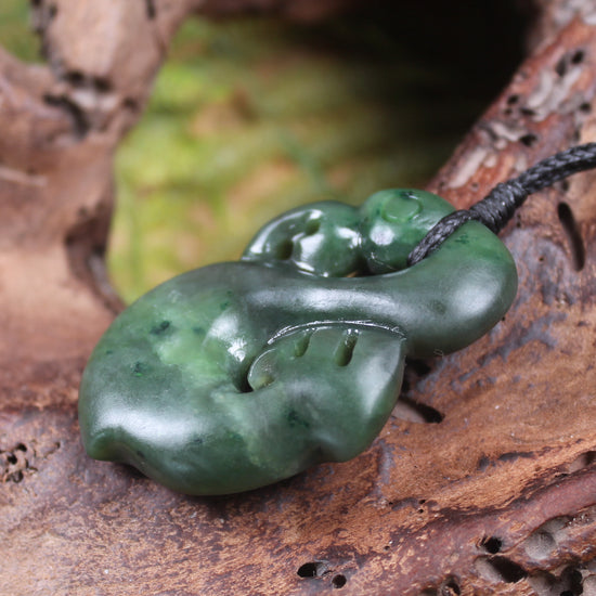 Manaia carved from Kawakawa Pounamu - NZ Greenstone
