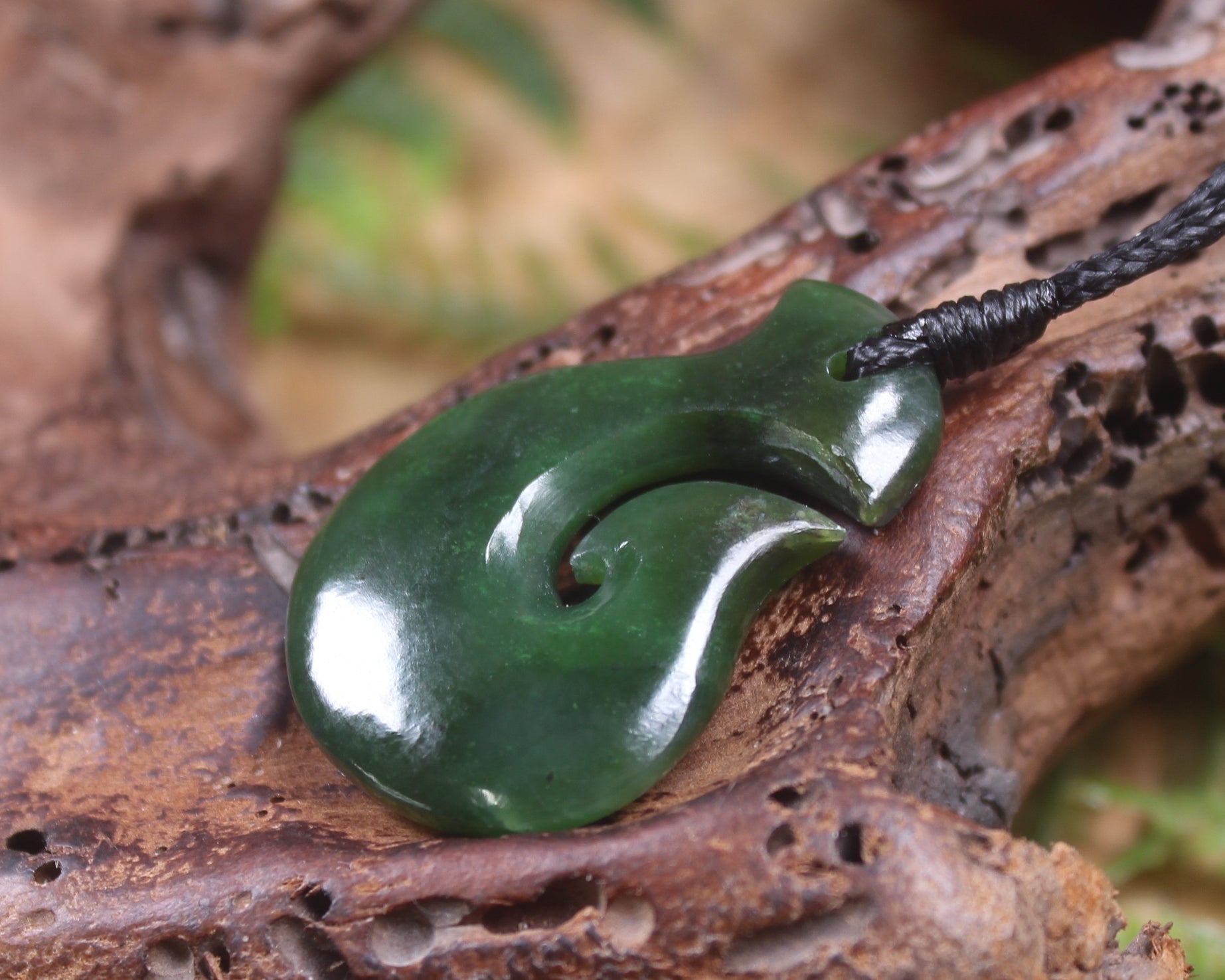 Hei Matau or Fish Hook carved from Kawakawa Pounamu - NZ Greenstone