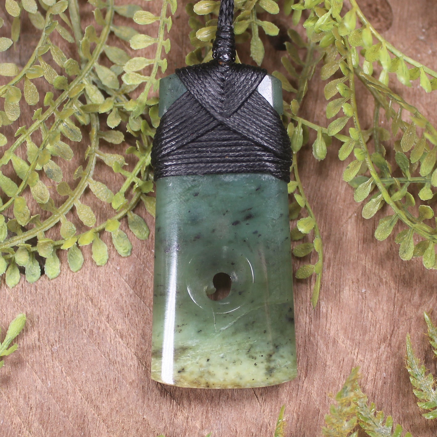 Hapopo Pounamu Toki with Koru - NZ Greenstone