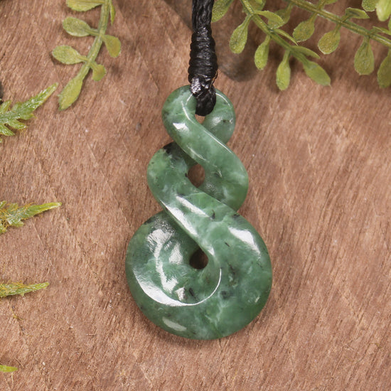 Twist or Pikorua carved from Hapopo Pounamu - NZ Greenstone