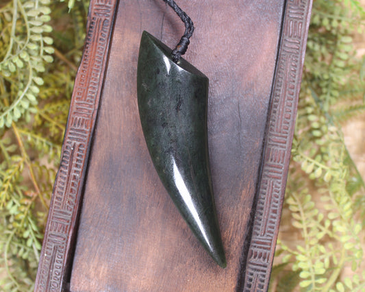 Rimu Tooth Pendant 