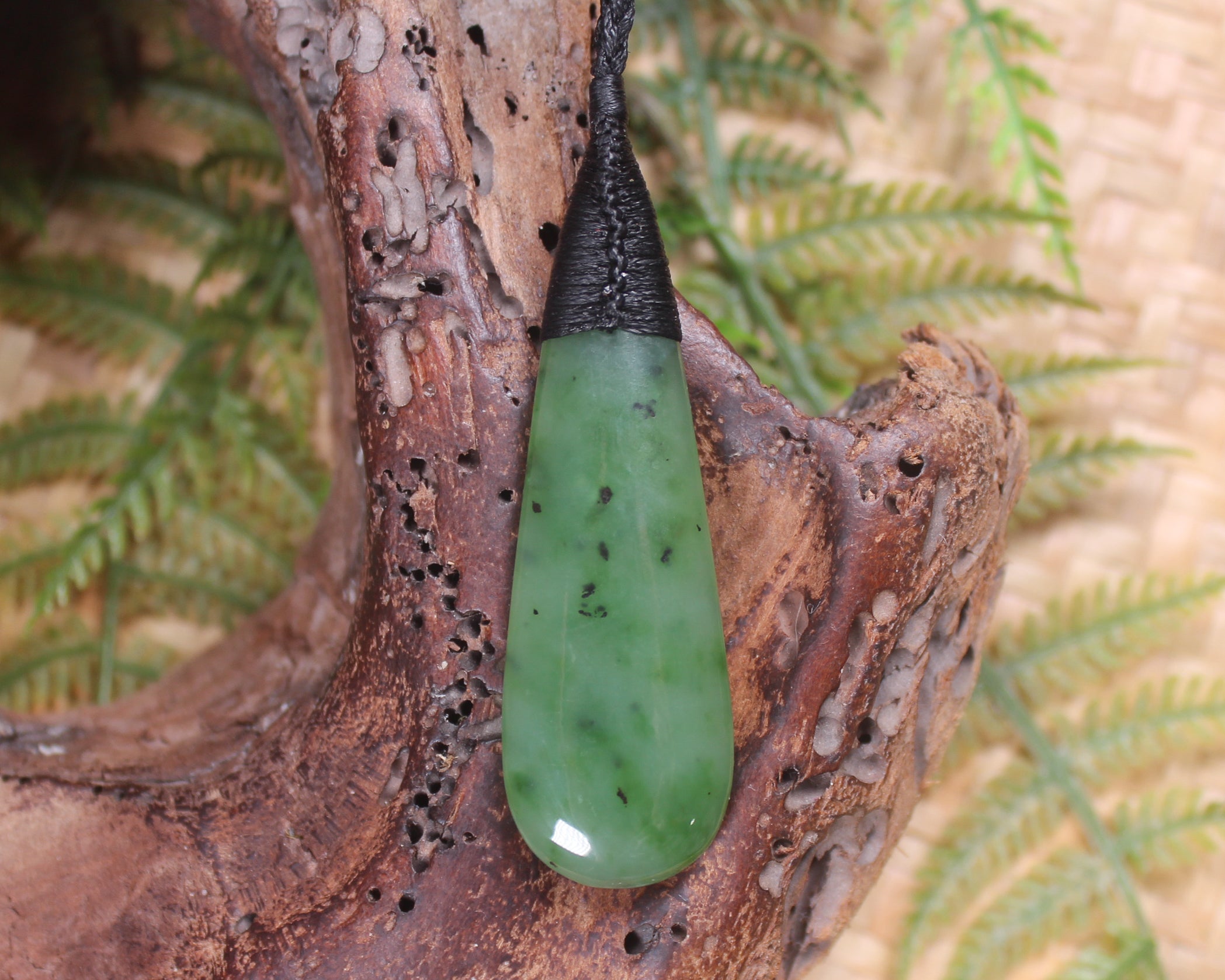 Roimata Teardrop carved from Hapopo Pounamu - NZ Greenstone