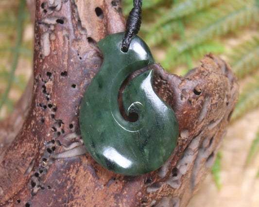 Hei Matau or Fish Hook carved from Kawakawa Pounamu - NZ Greenstone