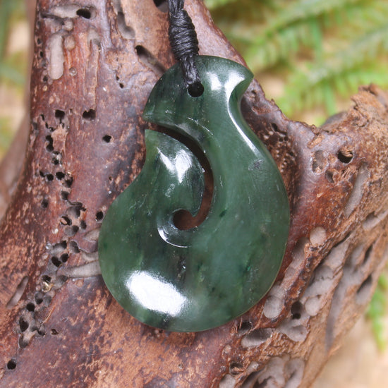 Hei Matau or Fish Hook carved from Kawakawa Pounamu - NZ Greenstone