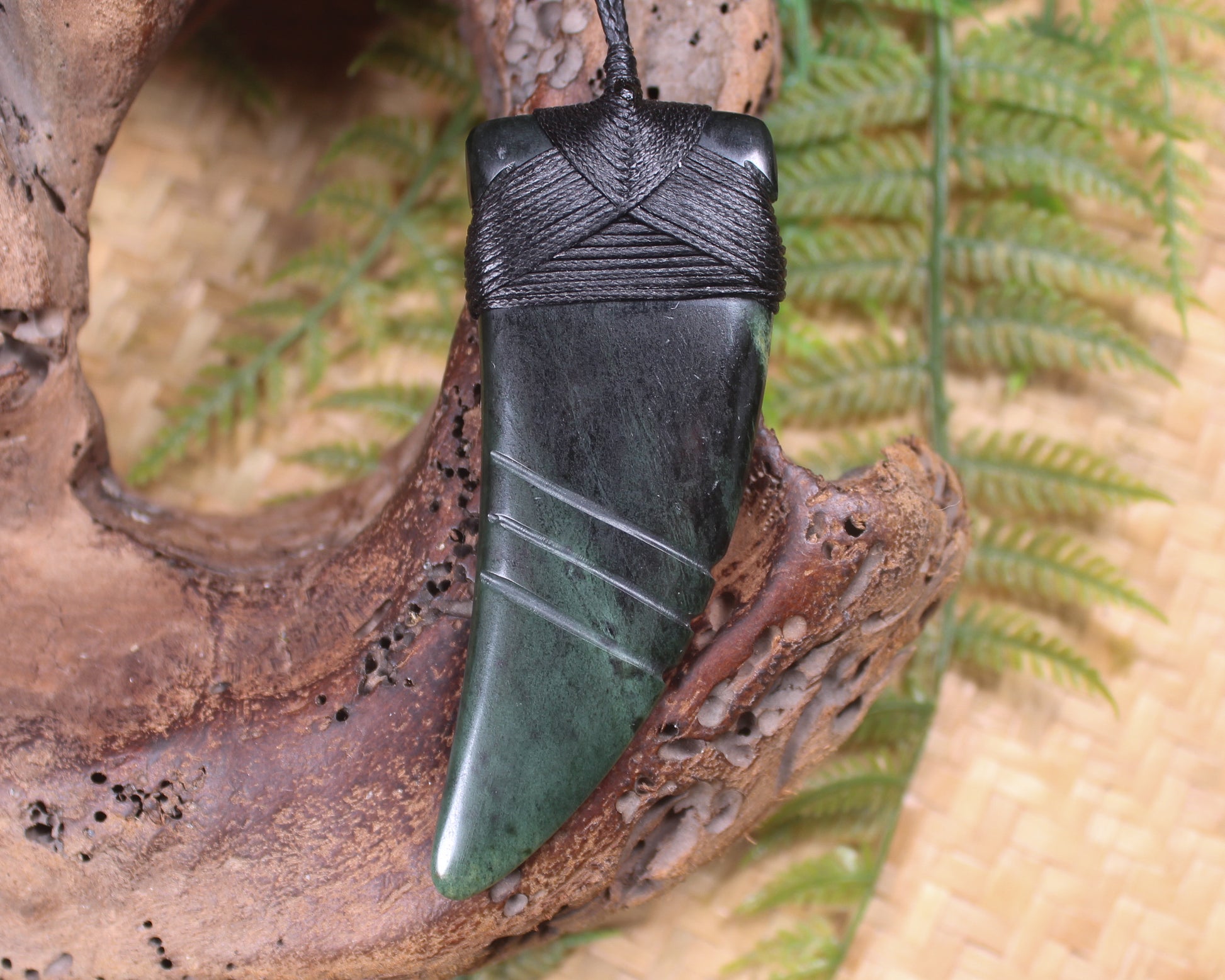 Taniwha Tooth or Niho carved from Kawakawa Pounamu - NZ Greenstone