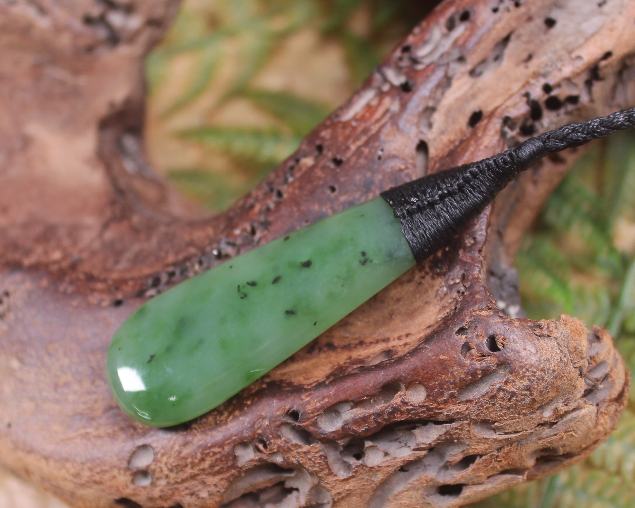 Roimata Teardrop carved from Hapopo Pounamu - NZ Greenstone