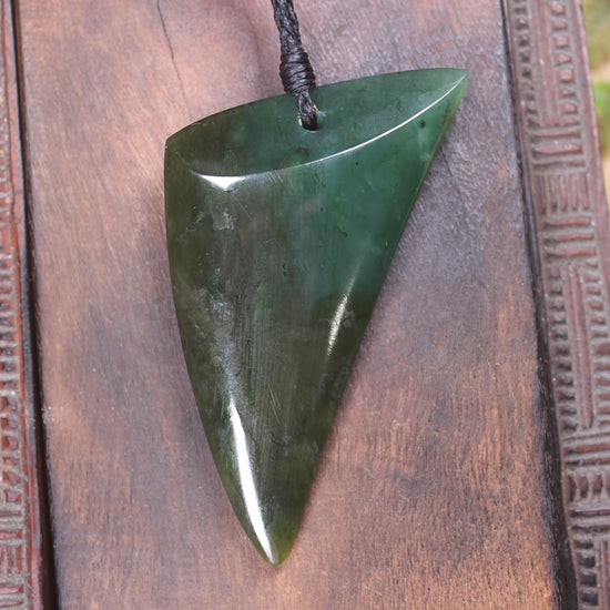 Hapopo Pounamu Tooth pendant