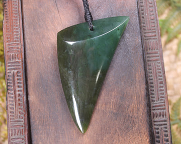 Hapopo Pounamu Tooth pendant
