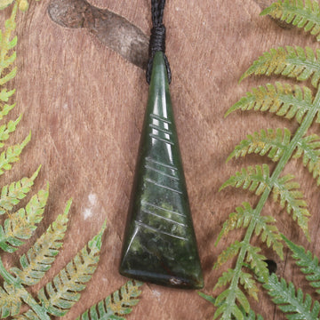 Kawakawa Pounamu Toki