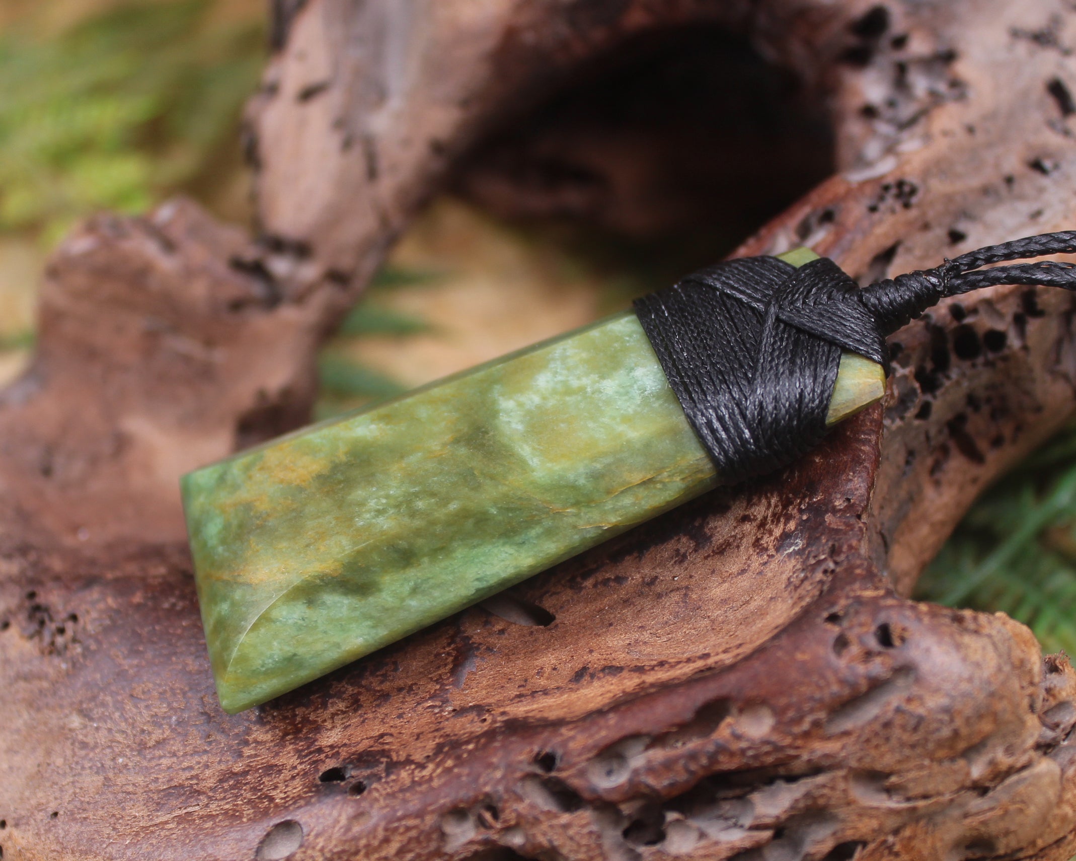 Toki or Adze Pendant carved from Flower Jade Pounamu - NZ Greenstone