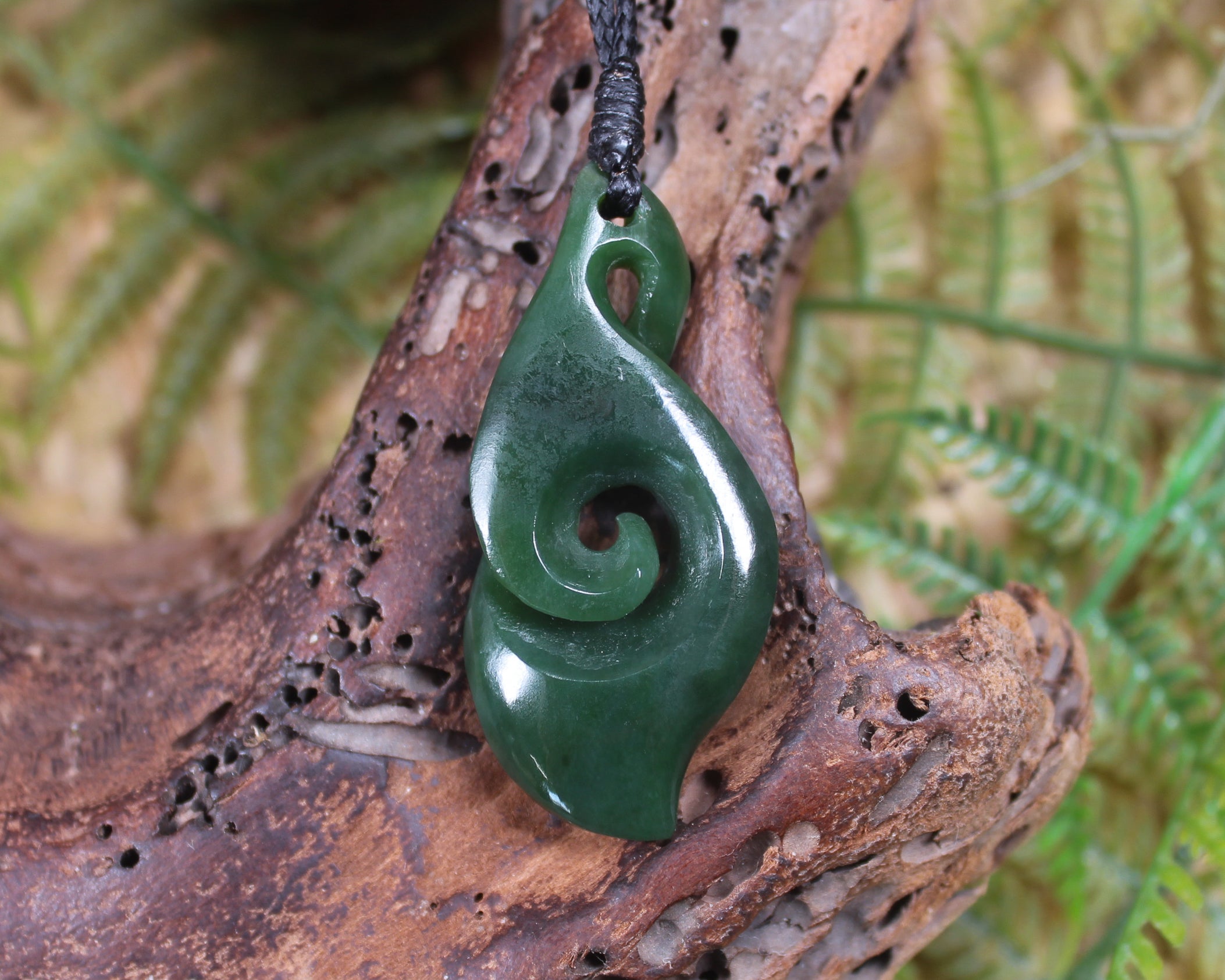 Koru Twist carved from Kawakawa Pounamu - NZ Greenstone