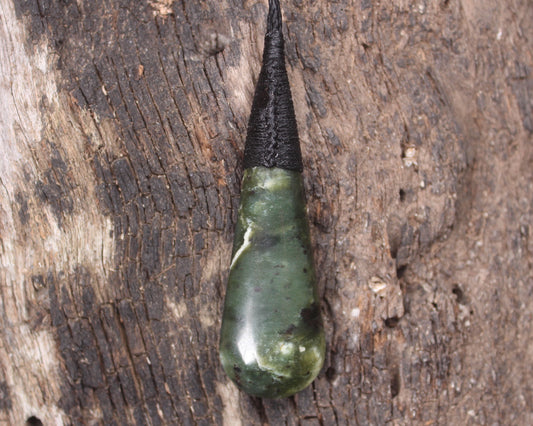 Roimata Teardrop carved from Hapopo Pounamu - NZ Greenstone
