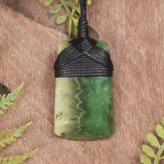 Flower Jade Pounamu Toki Pendant - NZ Greenstone