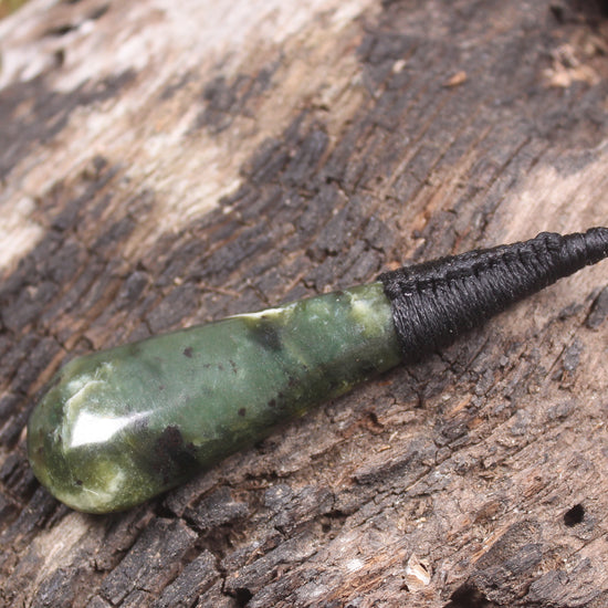 Roimata Teardrop carved from Hapopo Pounamu - NZ Greenstone