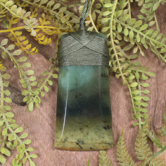 Flower Jade Pounamu Toki Pendant - NZ Greenstone