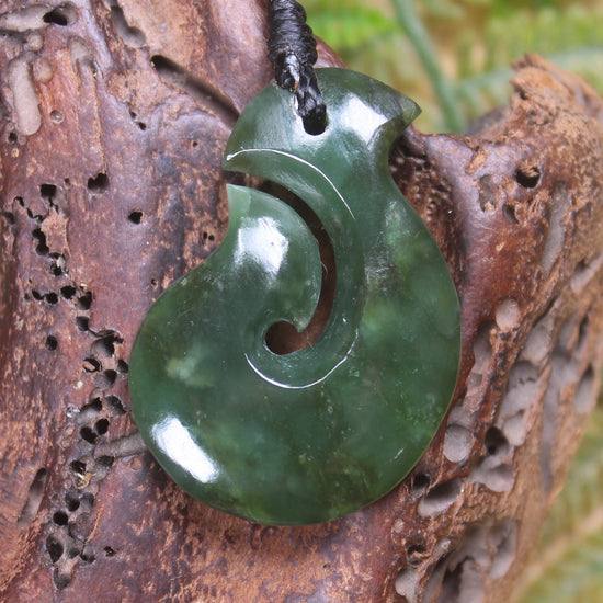 Hei Matau or Fish Hook carved from Kawakawa Pounamu - NZ Greenstone