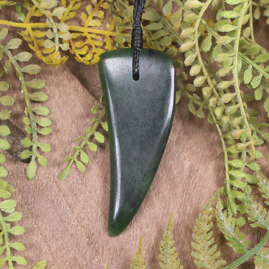 Tooth pendant carved from Kawakawa Pounamu - NZ Greenstone