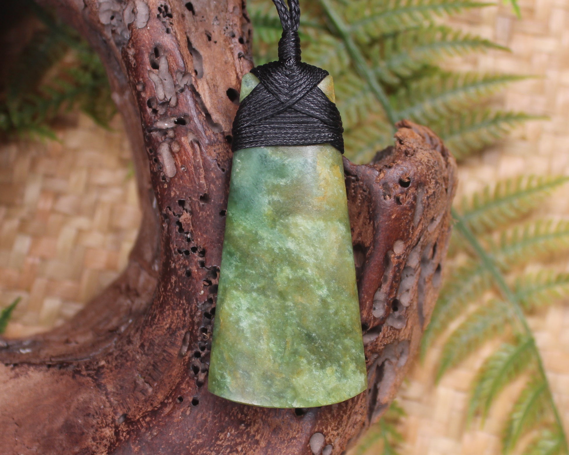 Toki or Adze Pendant carved from Flower Jade Pounamu - NZ Greenstone