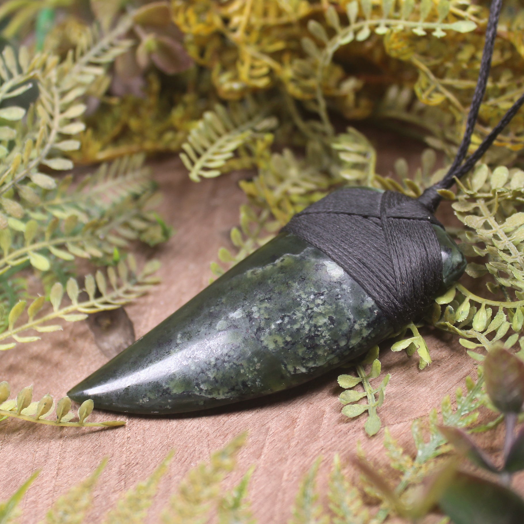 Tooth pendant carved from Rimu Pounamu - NZ Greenstone
