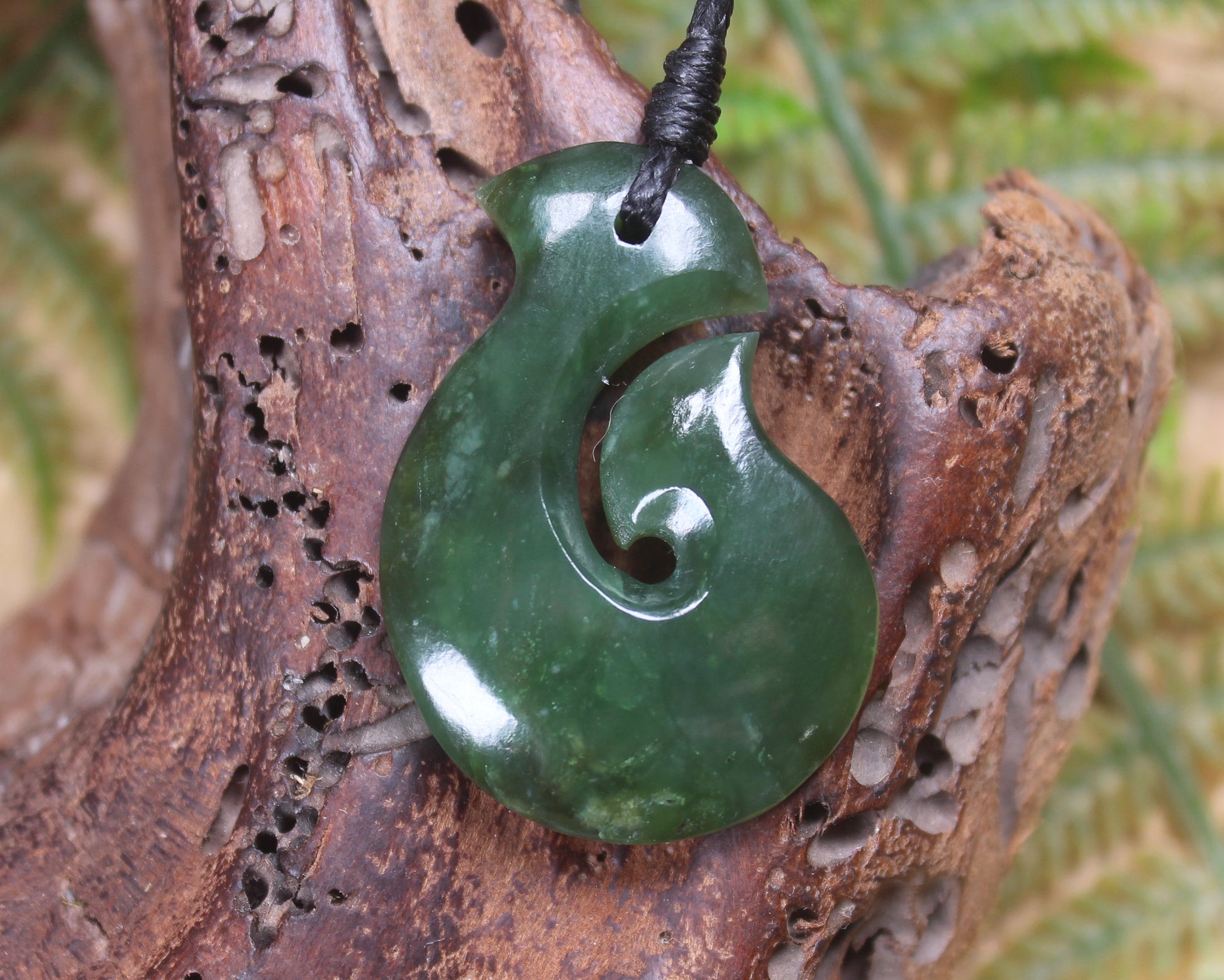 Hei Matau or Fish Hook carved from Kawakawa Pounamu - NZ Greenstone