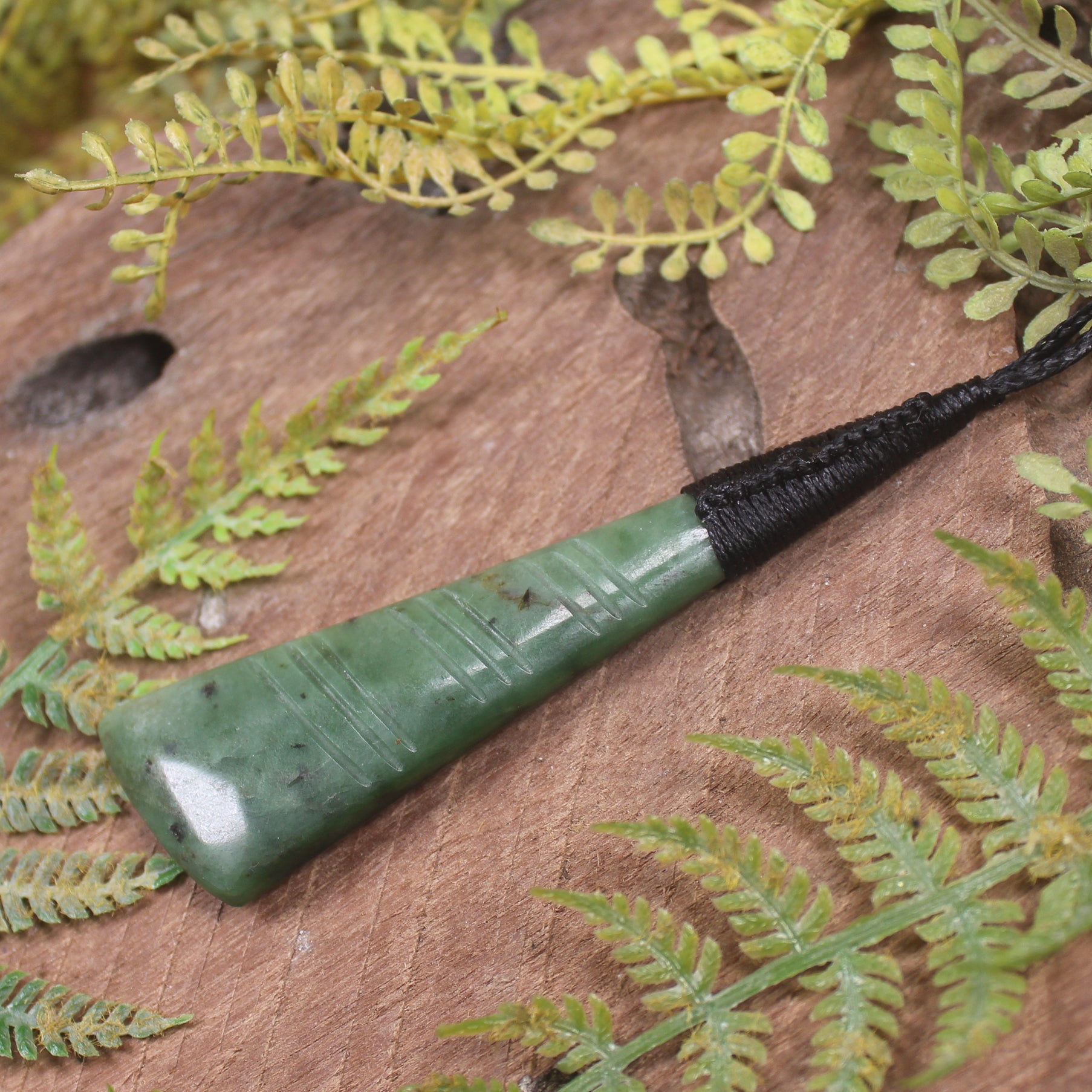 Kawakawa Pounamu Toki
