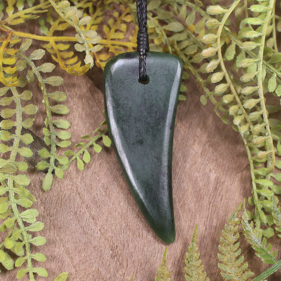 Tooth pendant carved from Kawakawa Pounamu - NZ Greenstone