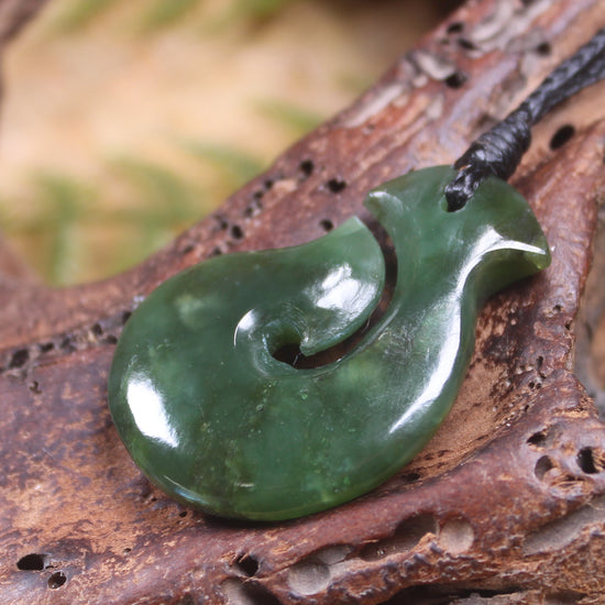 Hei Matau or Fish Hook carved from Kawakawa Pounamu - NZ Greenstone