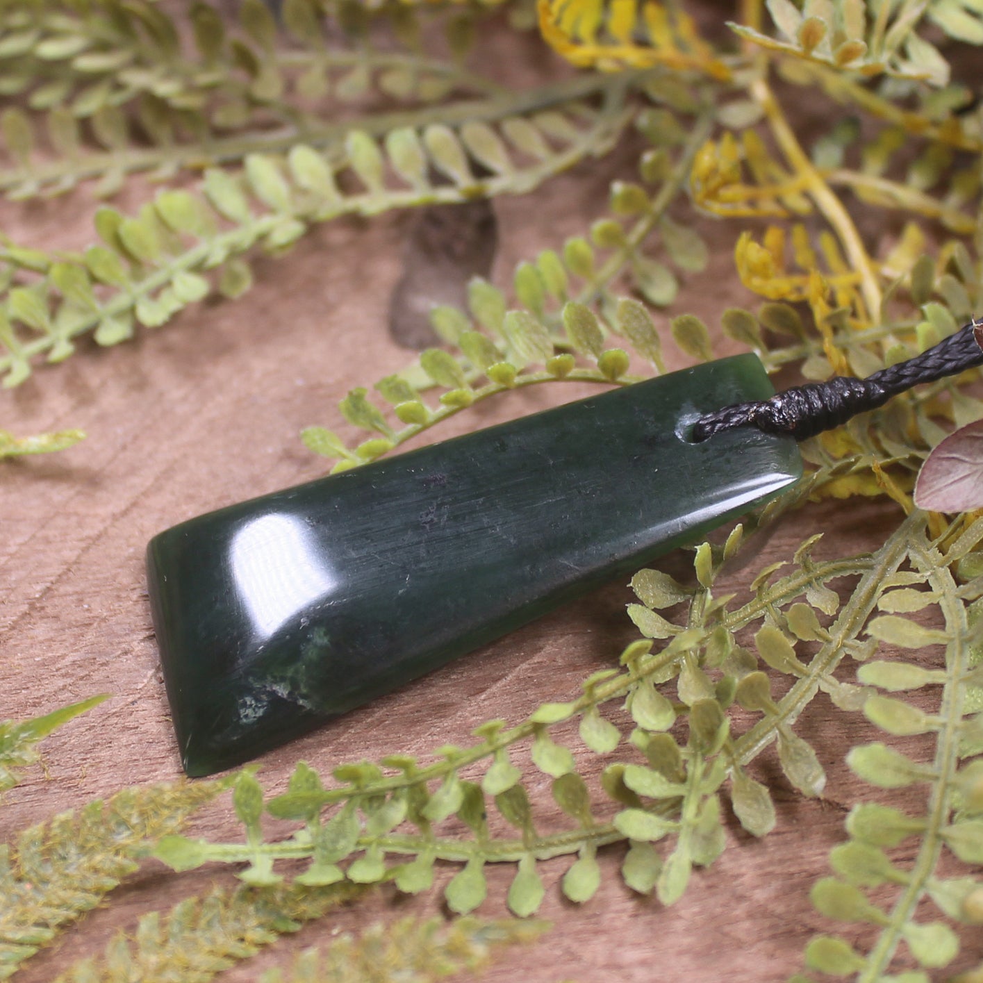 Kawakawa Pounamu Toki