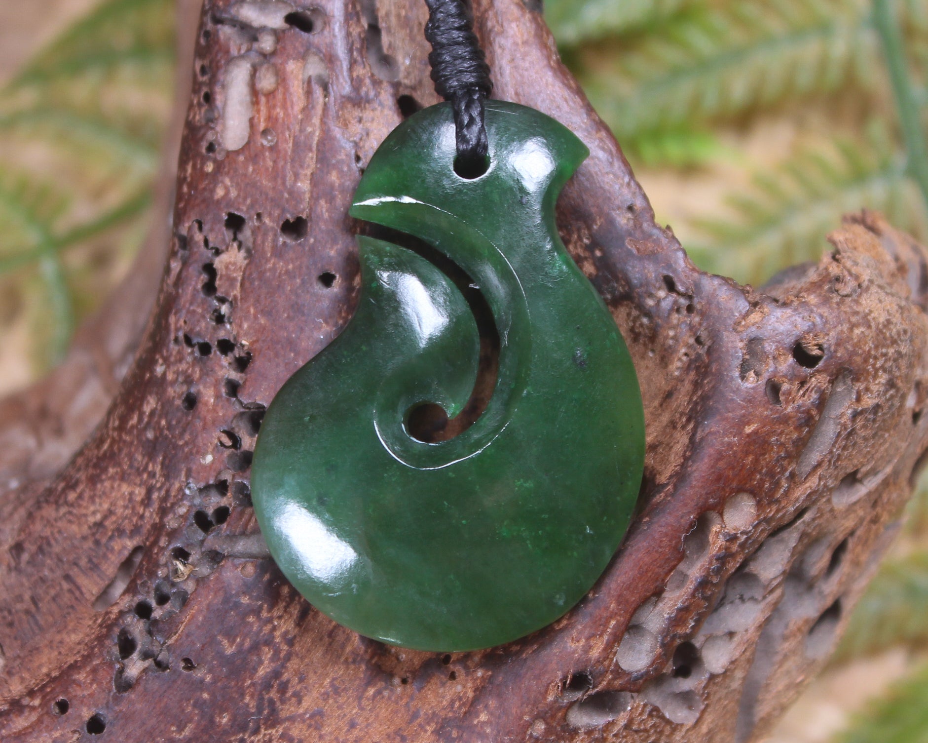 Hei Matau or Fish Hook carved from Kawakawa Pounamu - NZ Greenstone
